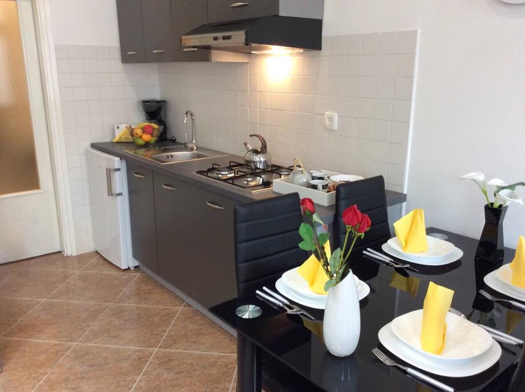 Studio Bi Apartment Umag Luaran gambar