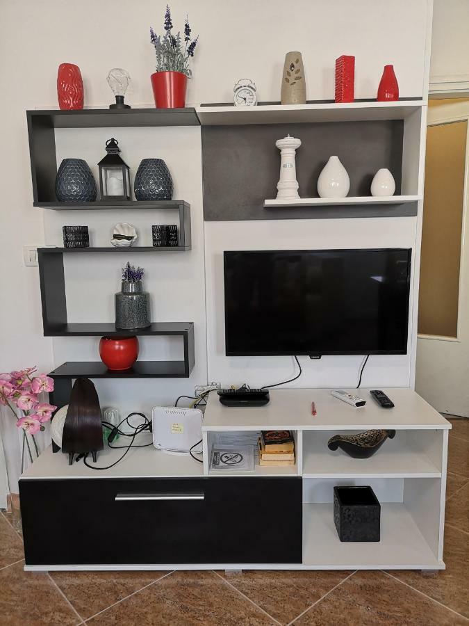 Studio Bi Apartment Umag Luaran gambar
