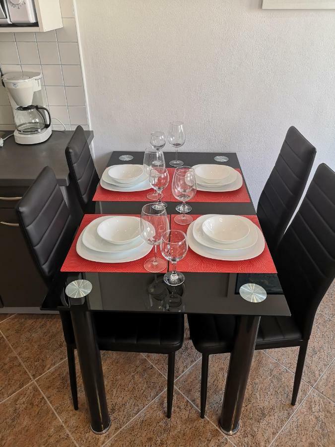 Studio Bi Apartment Umag Luaran gambar
